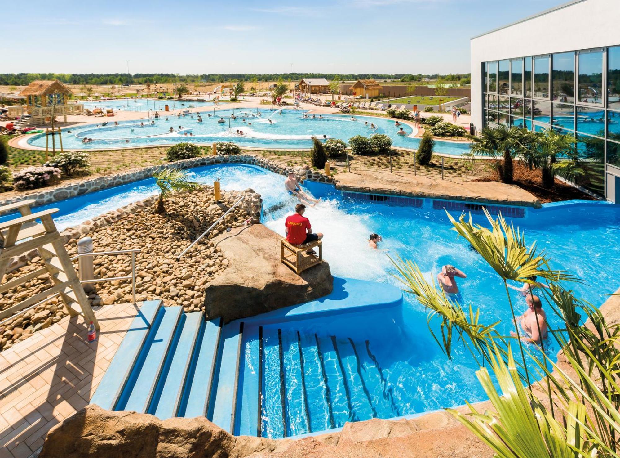 Tropical Islands Resort Briesen  Buitenkant foto